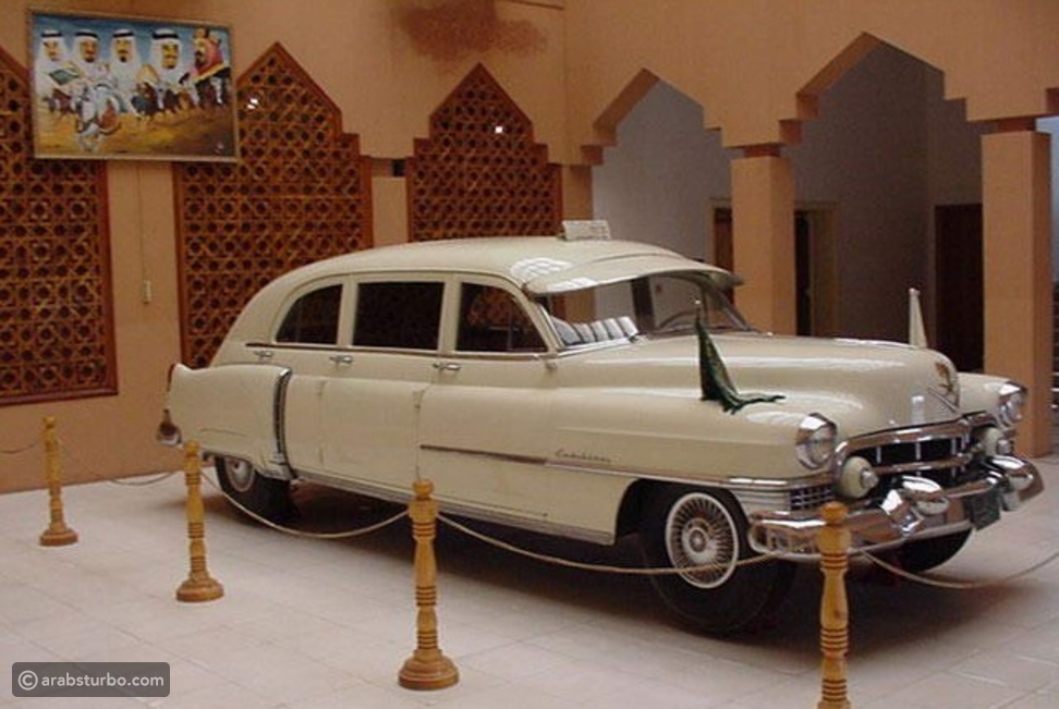 40 صورة ترصد أشهر سيارات ملوك السعودية 96371
